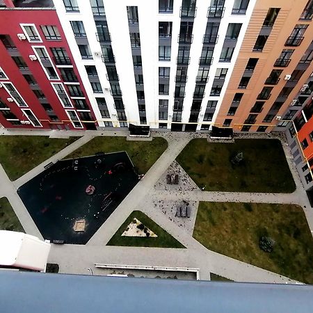 Новобудова Сам Центр Жк "Семицвіт" Apartamento Lviv Exterior foto