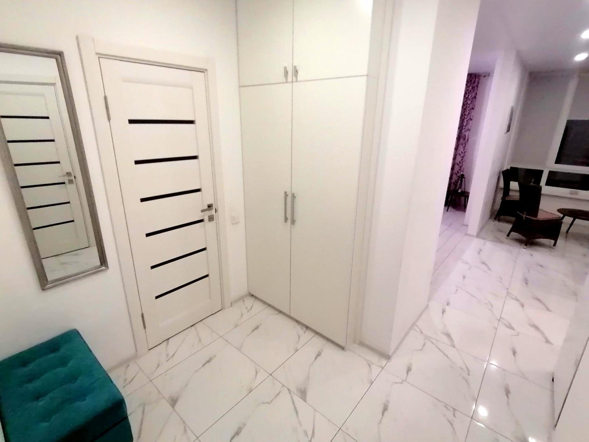 Новобудова Сам Центр Жк "Семицвіт" Apartamento Lviv Exterior foto