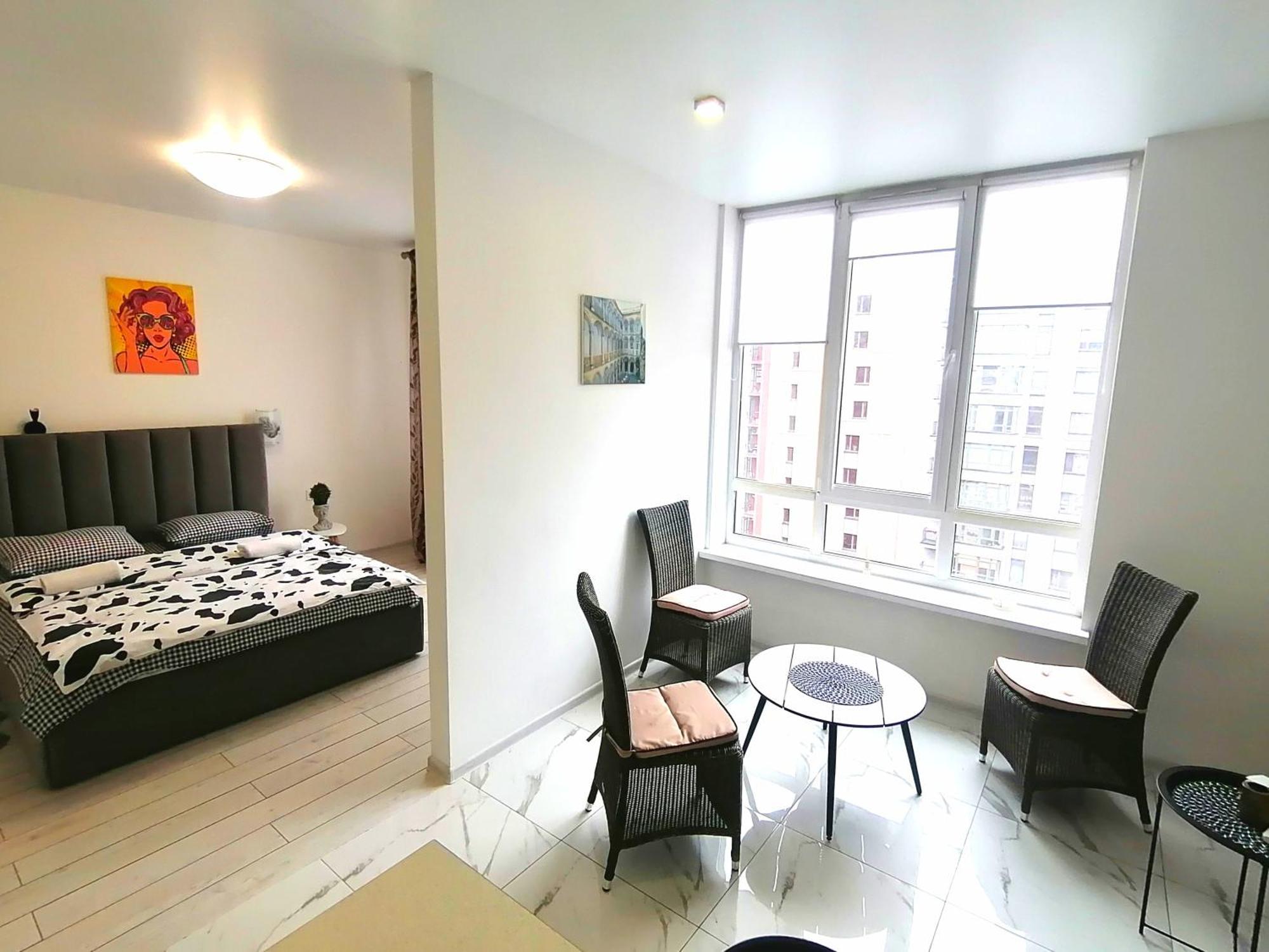 Новобудова Сам Центр Жк "Семицвіт" Apartamento Lviv Exterior foto
