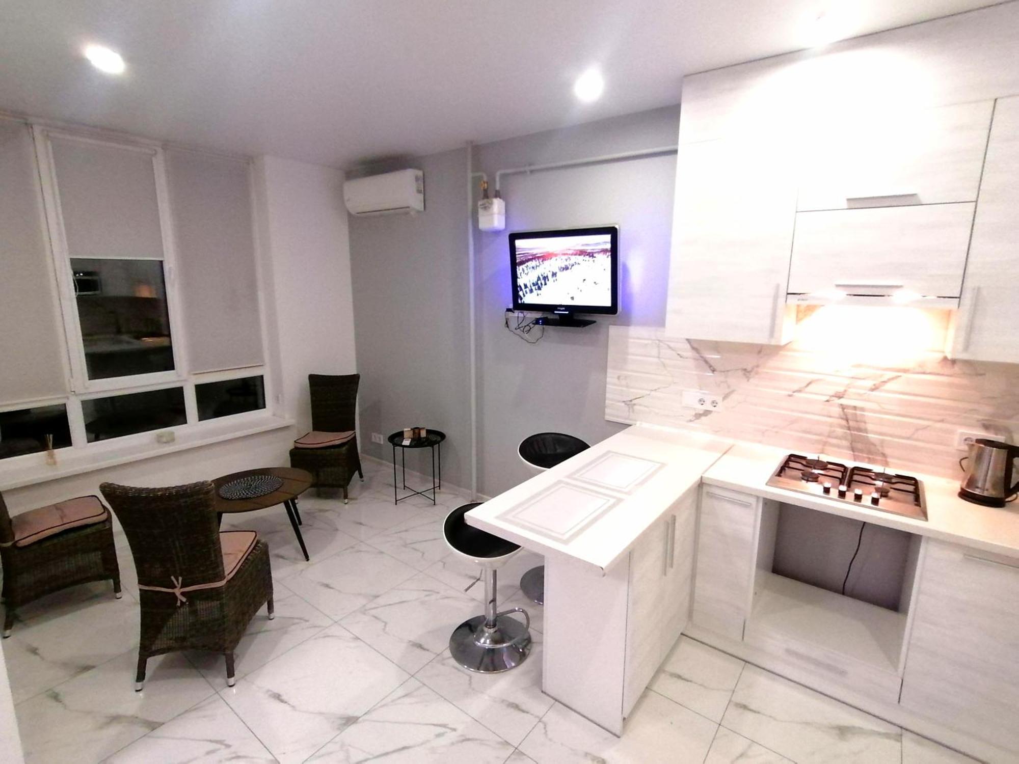 Новобудова Сам Центр Жк "Семицвіт" Apartamento Lviv Exterior foto