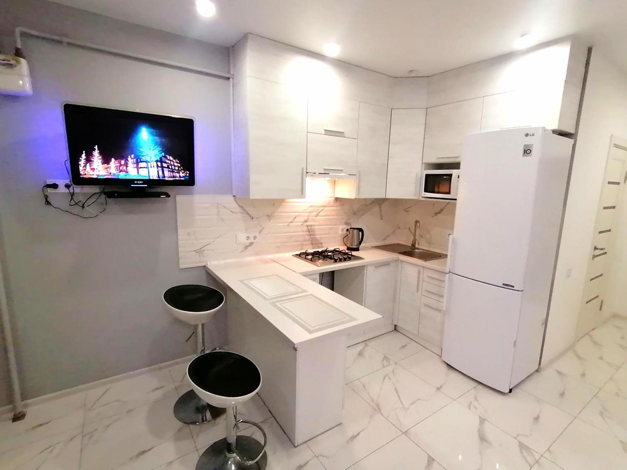 Новобудова Сам Центр Жк "Семицвіт" Apartamento Lviv Exterior foto