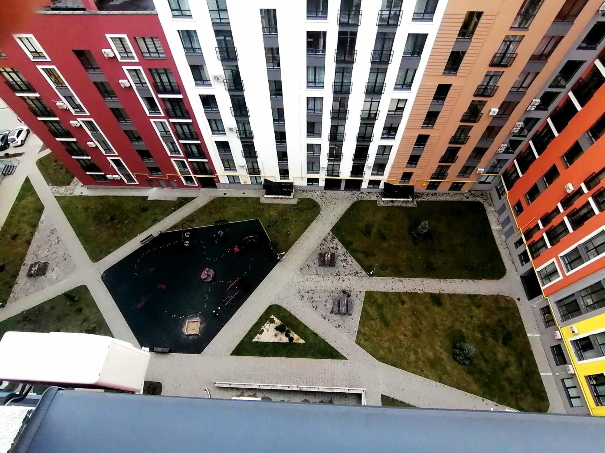 Новобудова Сам Центр Жк "Семицвіт" Apartamento Lviv Exterior foto